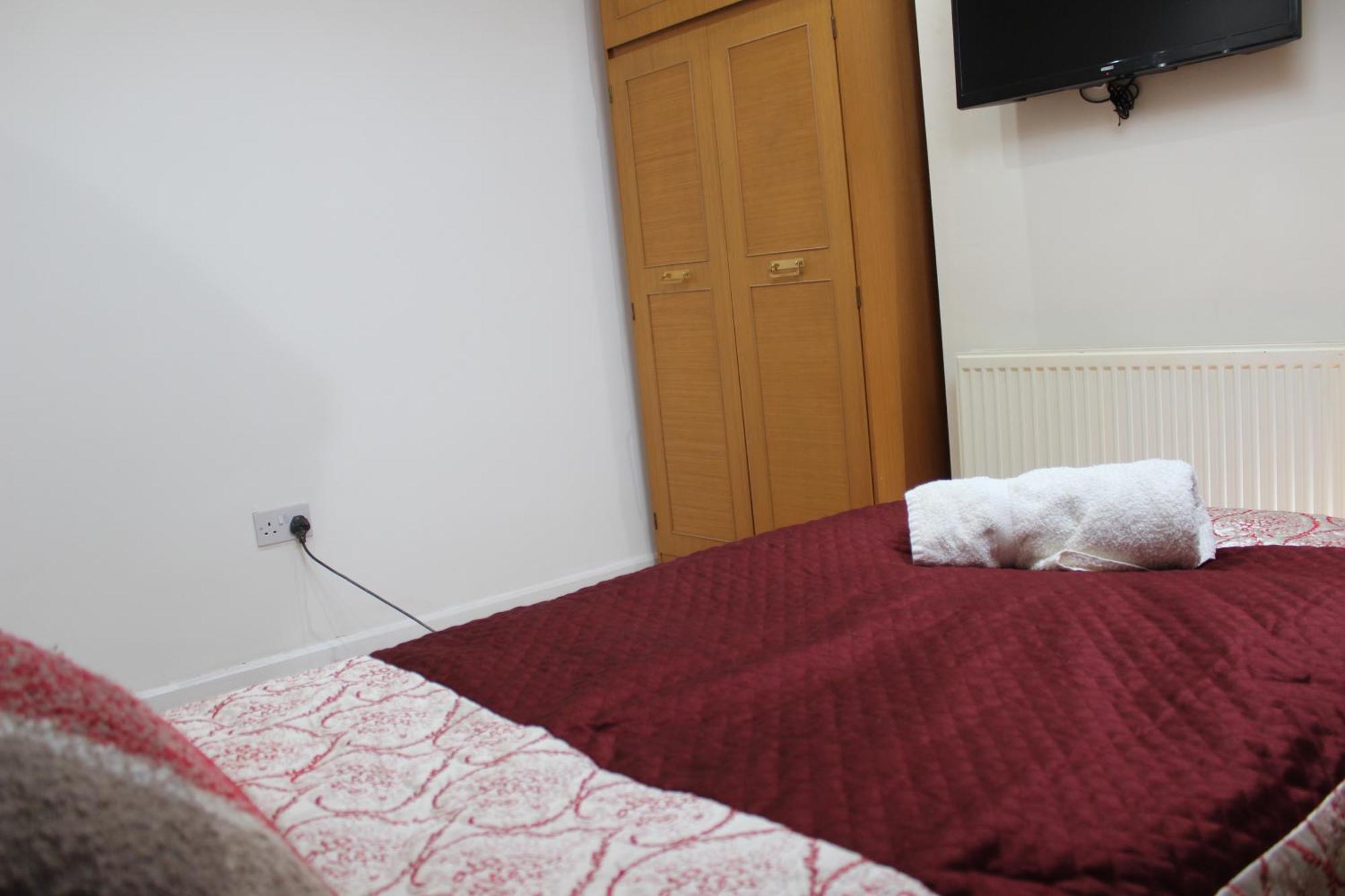 Mother-In-Law Guest House Hotel Leeds Leeds  Eksteriør bilde