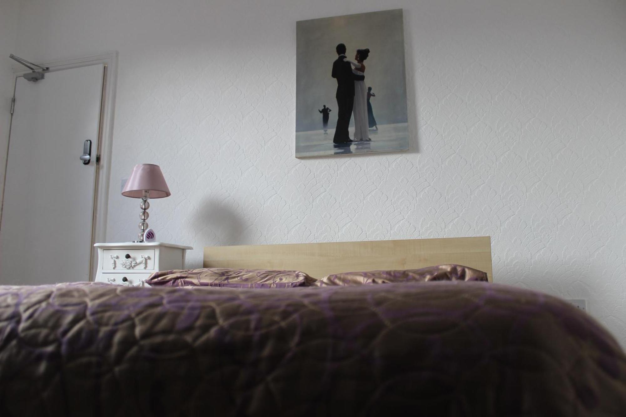 Mother-In-Law Guest House Hotel Leeds Leeds  Eksteriør bilde