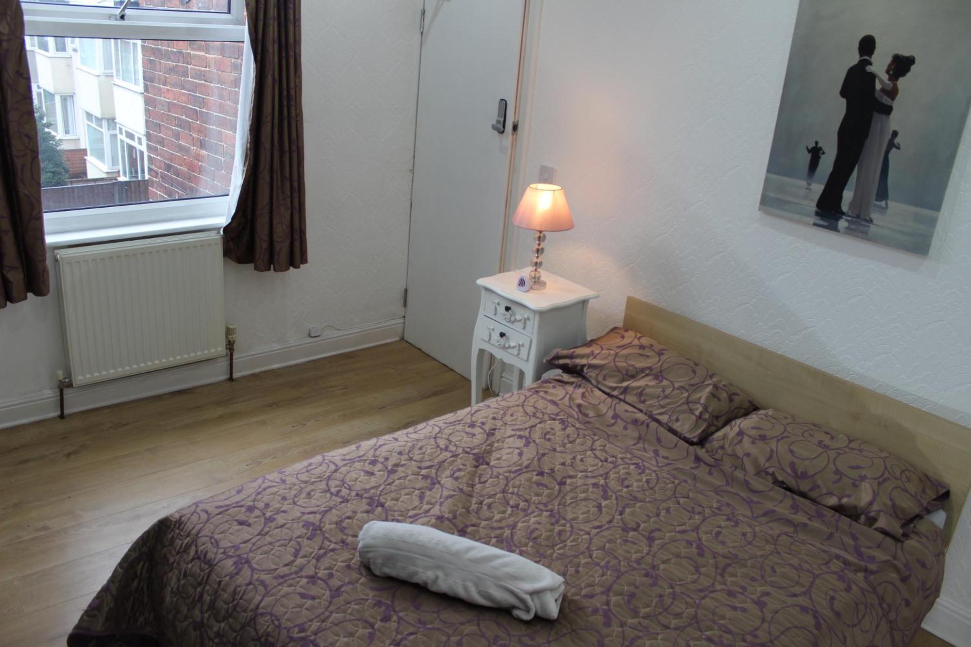 Mother-In-Law Guest House Hotel Leeds Leeds  Eksteriør bilde