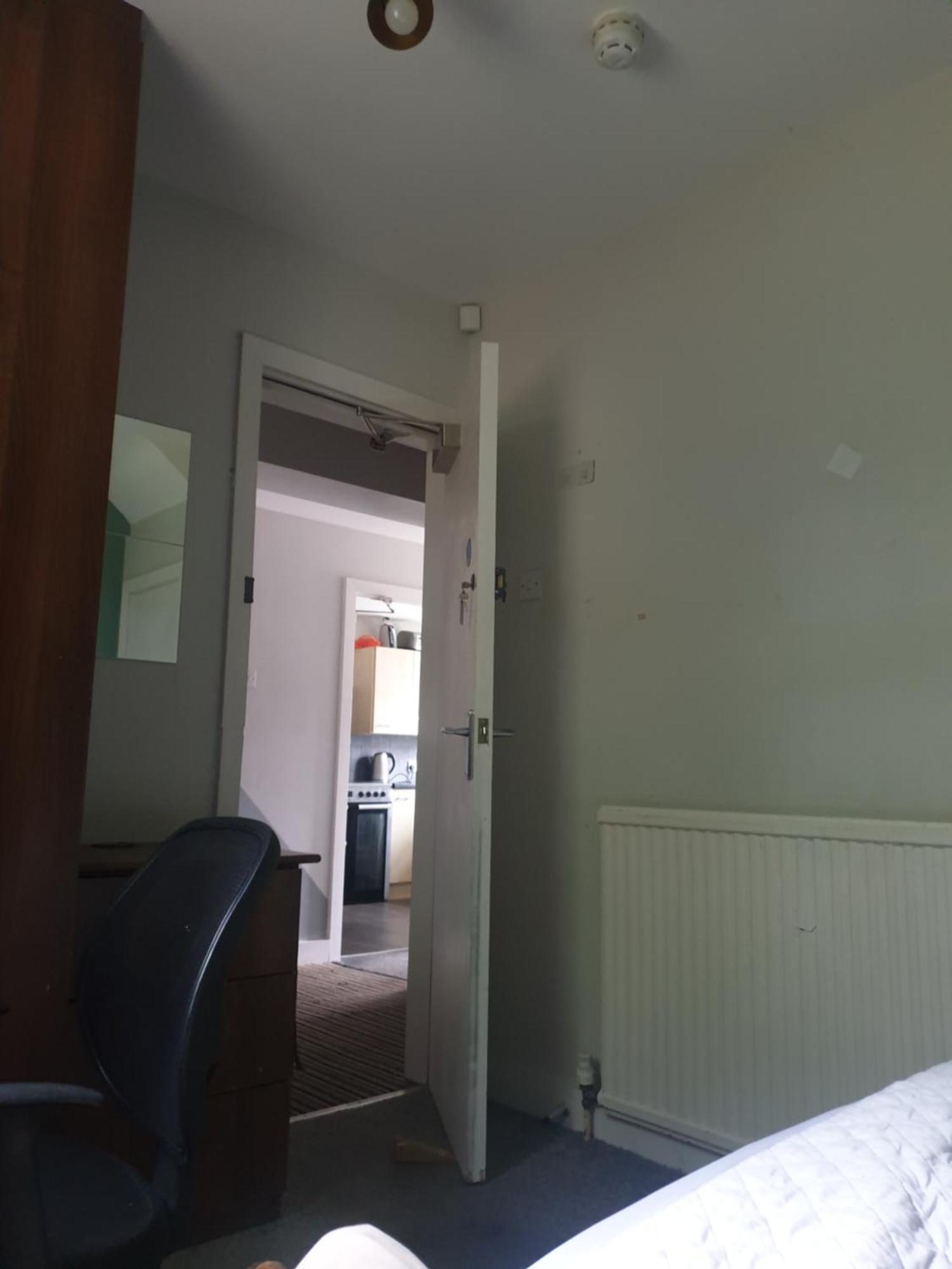 Mother-In-Law Guest House Hotel Leeds Leeds  Eksteriør bilde