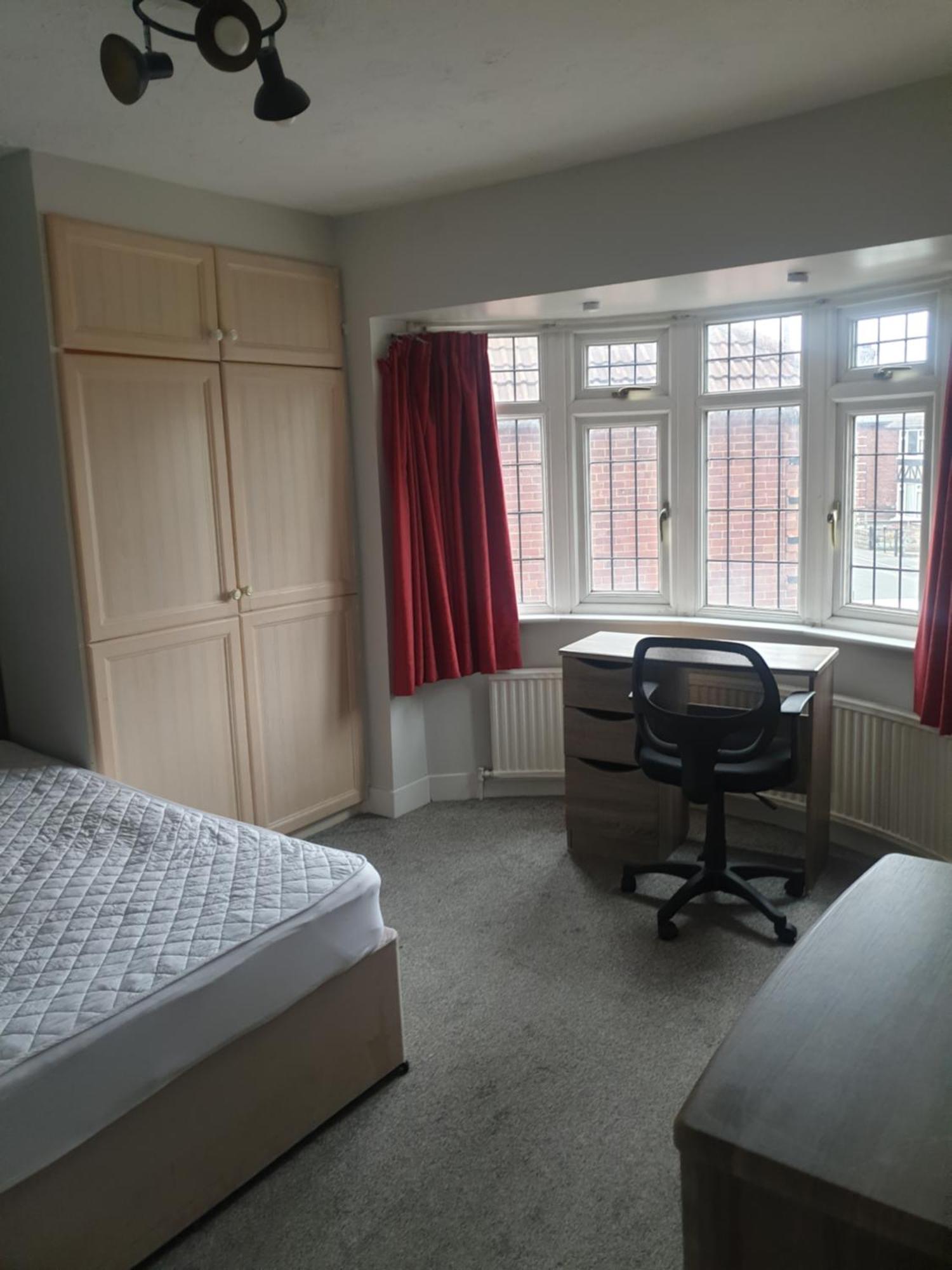 Mother-In-Law Guest House Hotel Leeds Leeds  Eksteriør bilde